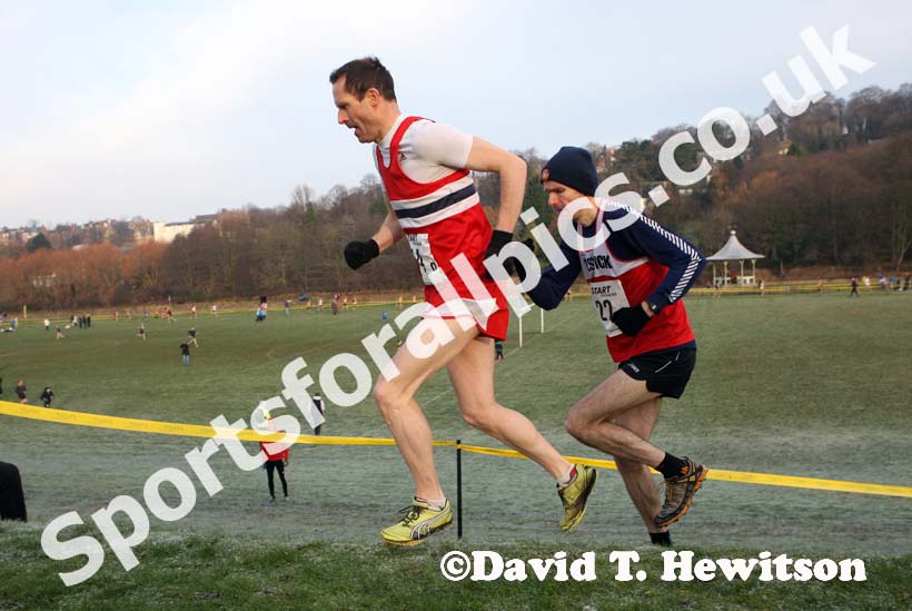 SNSP 1st leg in vets Durham Cathedral Relays. Photo: David T. Hewitson/Sports for All Pics
